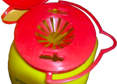 hop-dung-rac-y-te-sac-nhon